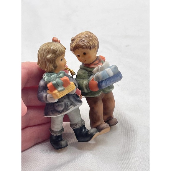 Goebel 2003 Annual Ornament - Picture 4 of 10